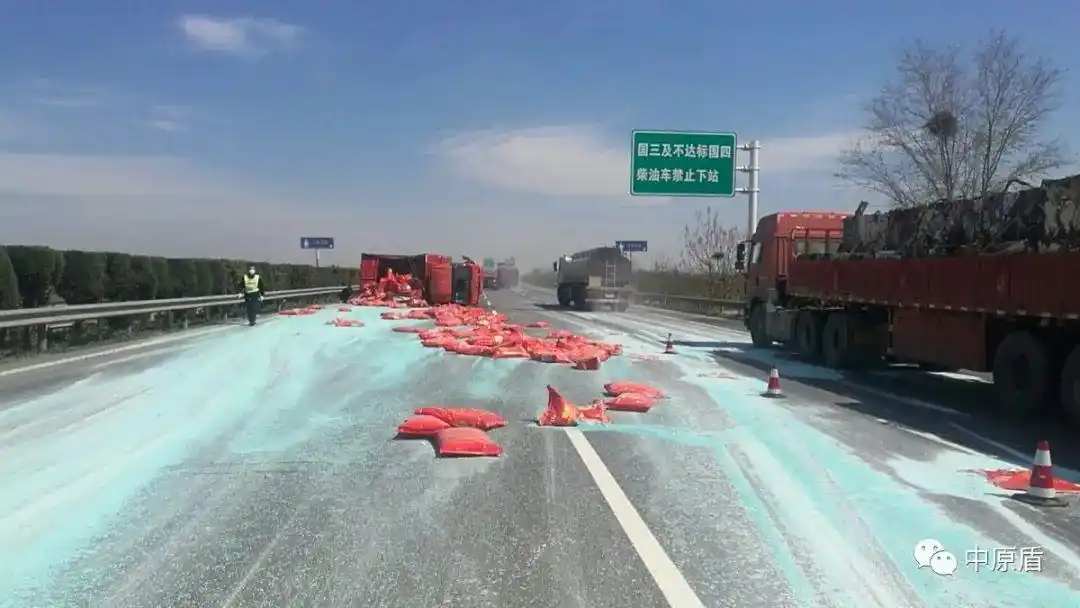 高速车流破百万，交警严查这些违法